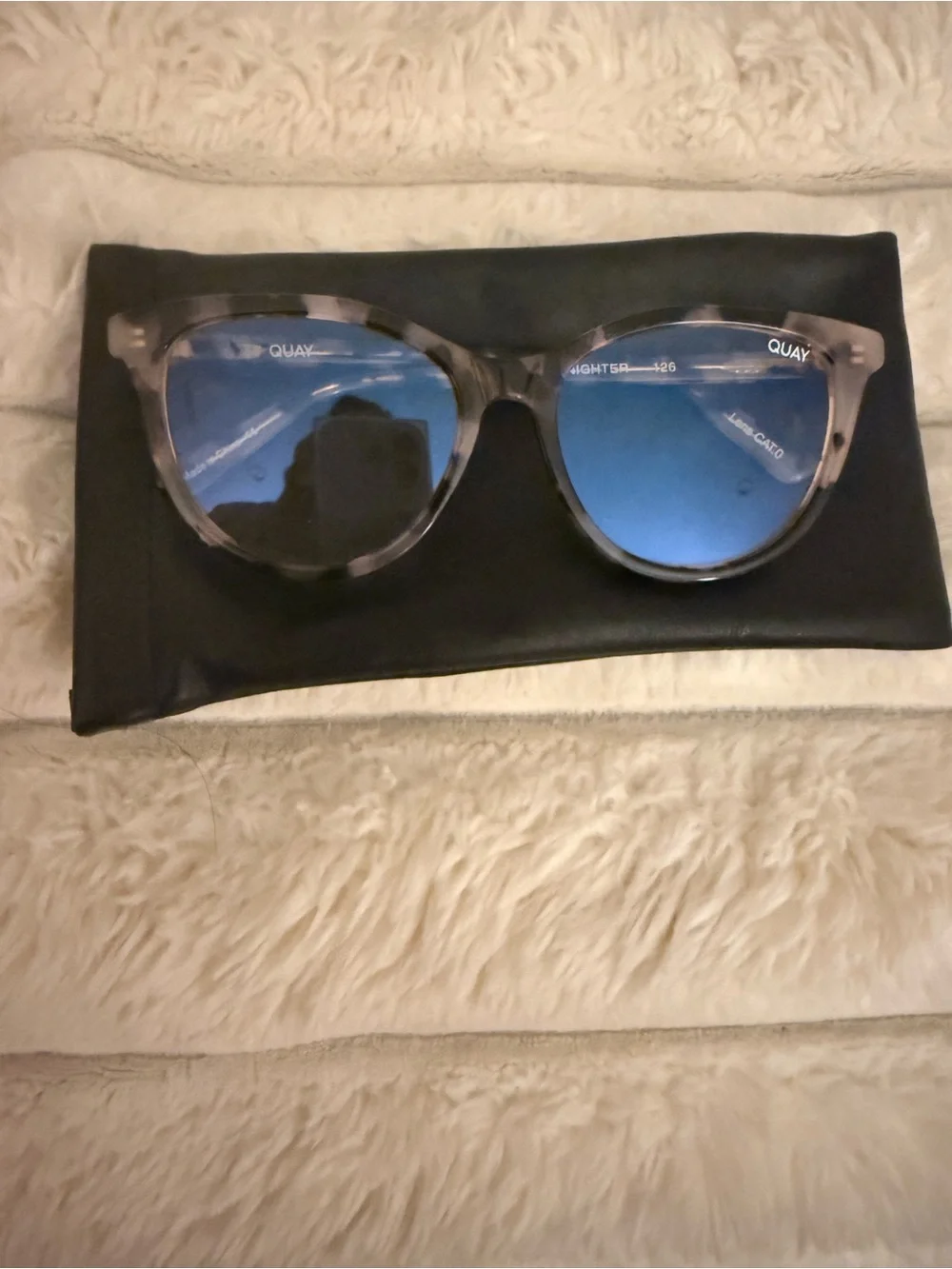 Quay All Nighter blue light glasses- nwot